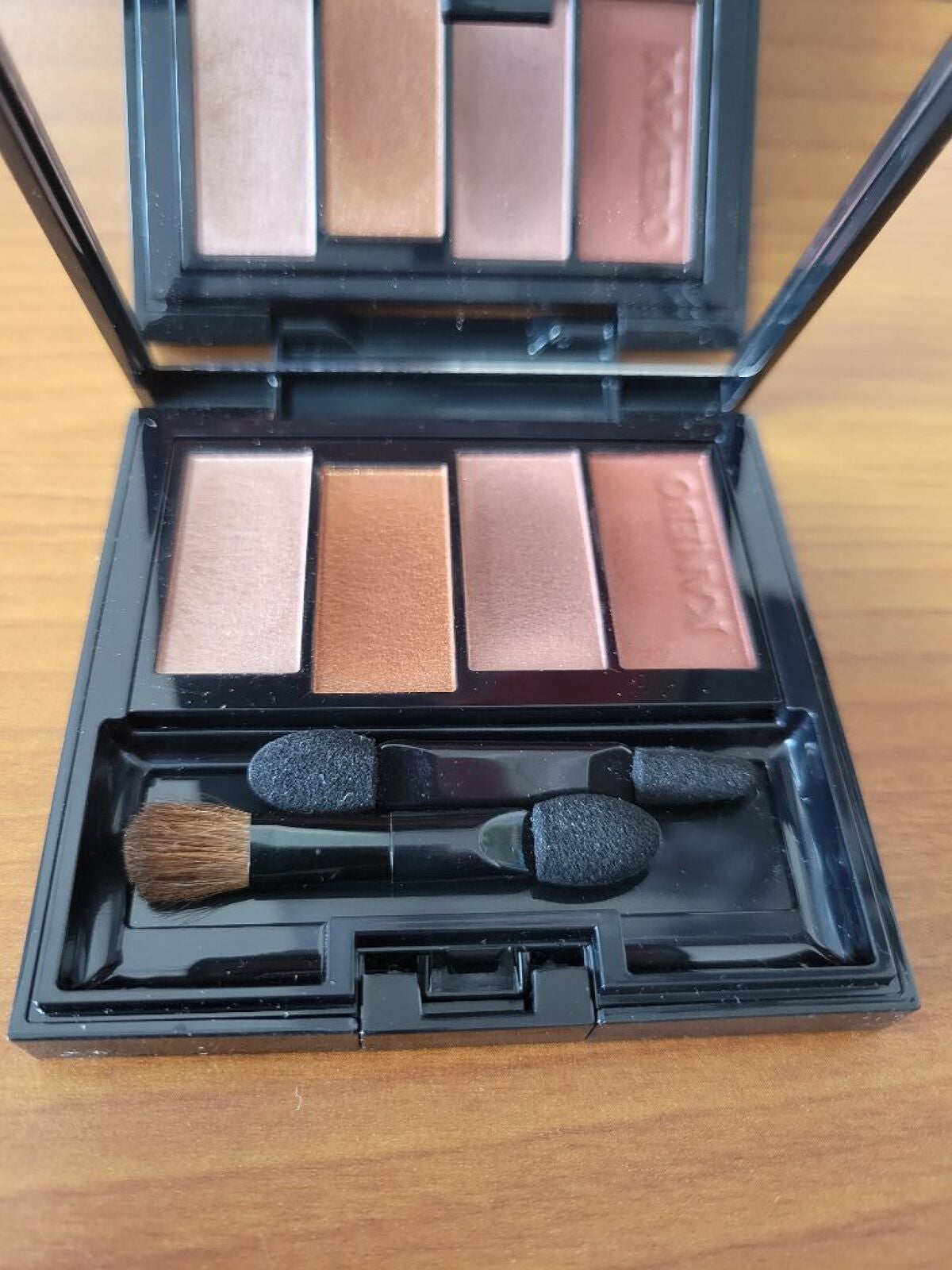 レイヤードカラーズアイシャドウ/KANEBO/アイシャドウパレットを使ったクチコミ(1枚目)