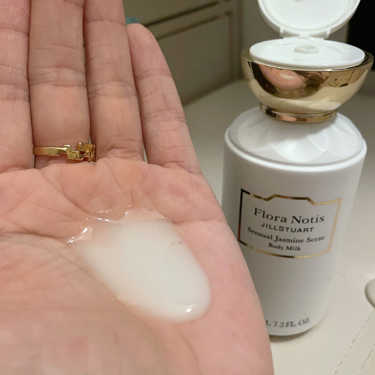センシュアルジャスミン ボディミルク/Flora Notis JILL STUART/ボディミルクを使ったクチコミ（3枚目）