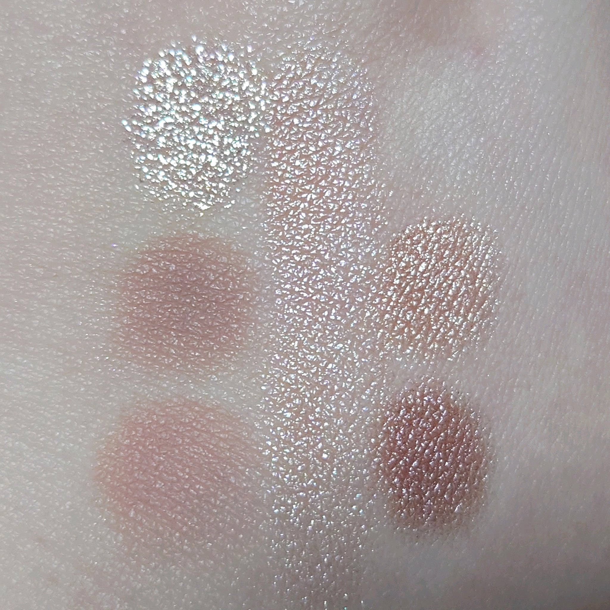 リュクス アイ & グロウ パレット/BOBBI BROWN/アイシャドウパレットを使ったクチコミ（2枚目）