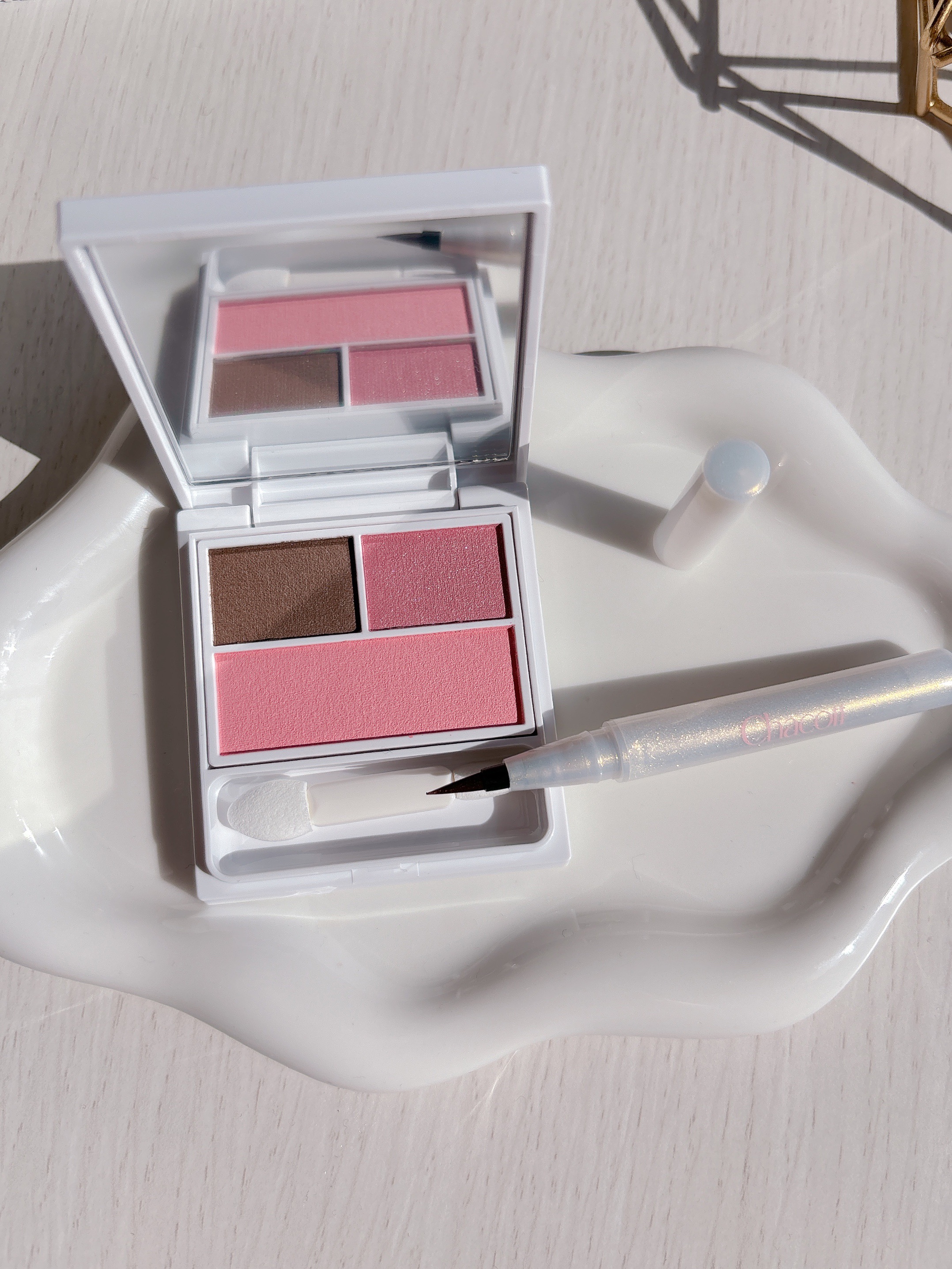 チャコット・コスメティクスのメイクアップ フェイスカラーパレット
