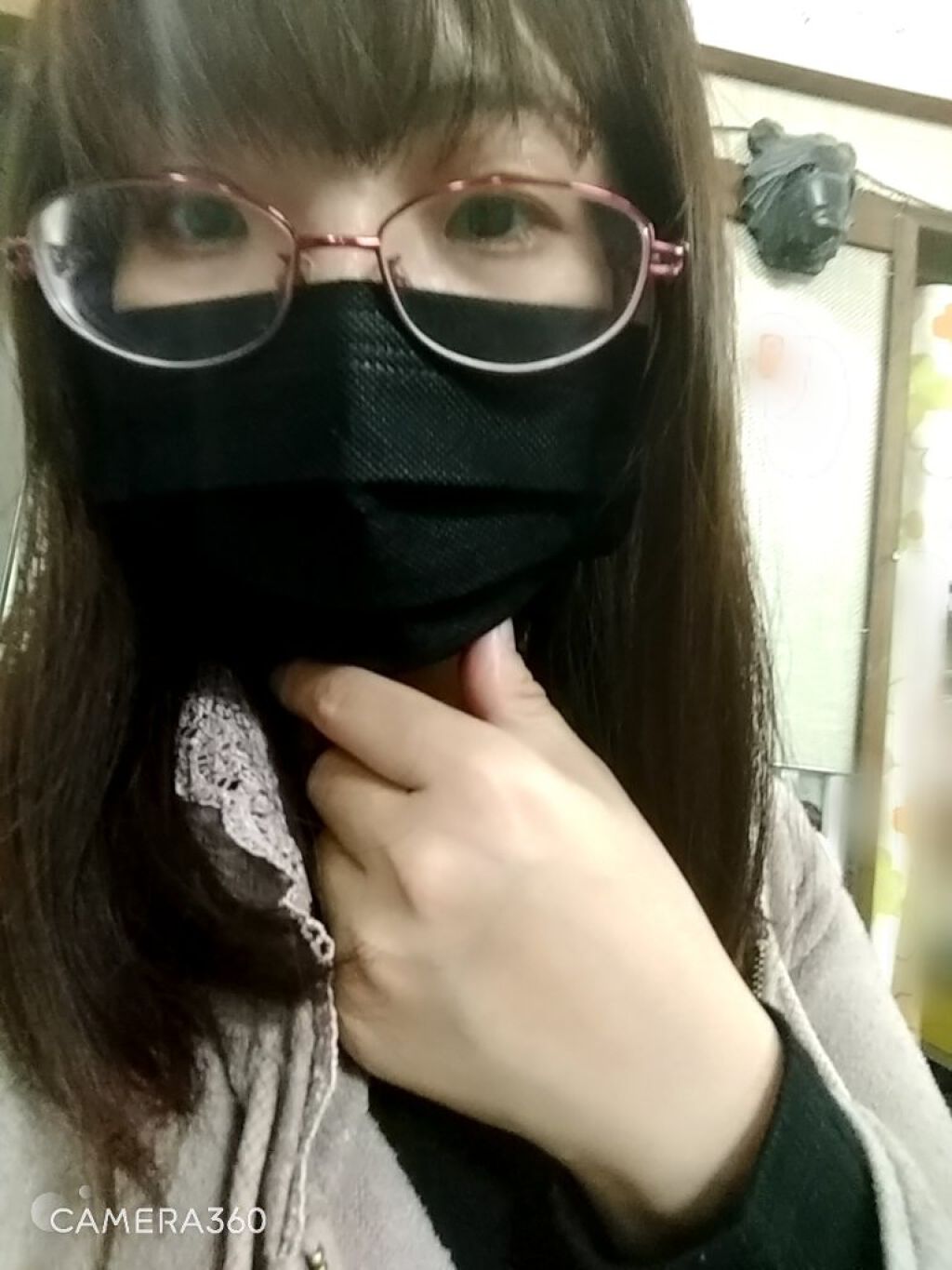 3層構造 不織布マスク Fashion Pleated Mask Black 小さめサイズ Daisoの口コミ 超優秀 100均で買えるおすすめマスク こんにちわ Daiso By さより にゃんこlove 低浮上ぎみ 乾燥肌 30代後半 Lips