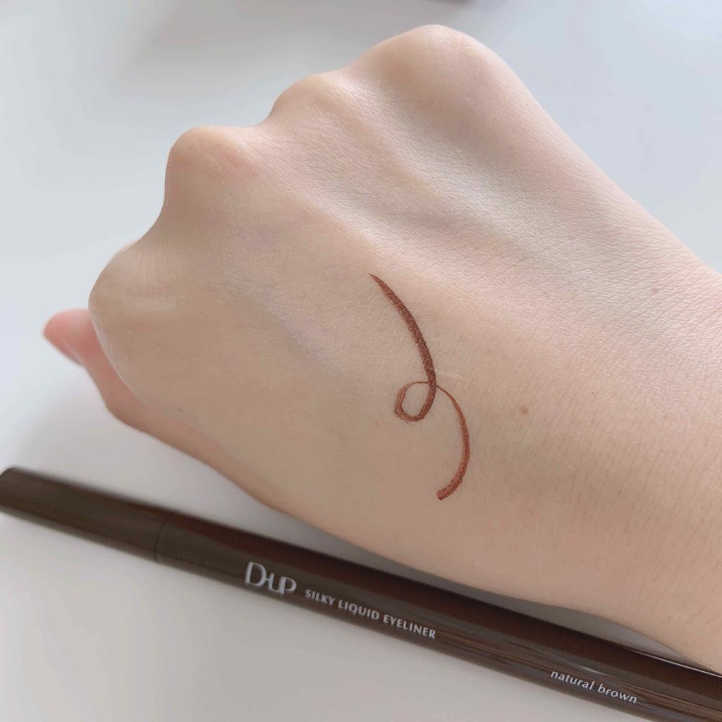 【旧品】シルキーリキッドアイライナーWP/D-UP/リキッドアイライナーを使ったクチコミ(2枚目)
