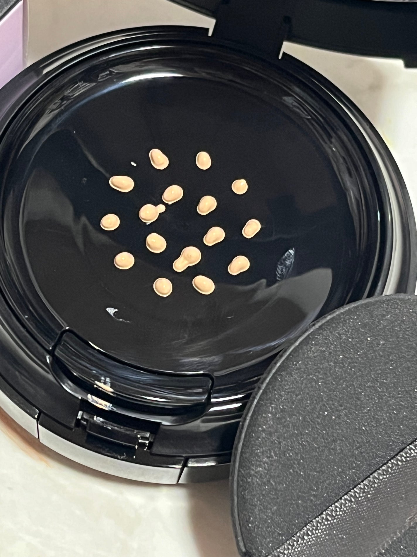 シルキーウェットリクイド/セフィーヌ/クリーム・エマルジョンファンデーションを使ったクチコミ(3枚目)