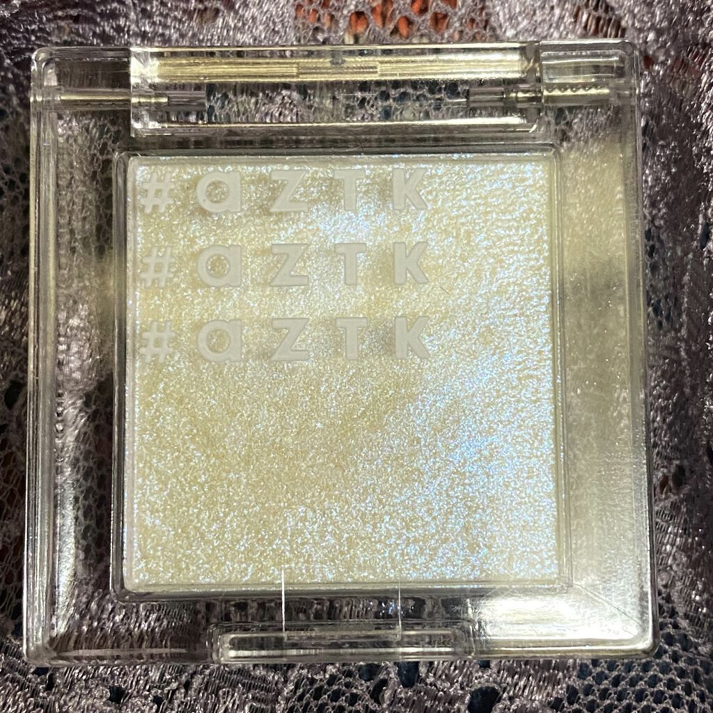 シングルアイシャドウ/aZTK/単色アイシャドウを使ったクチコミ（2枚目）