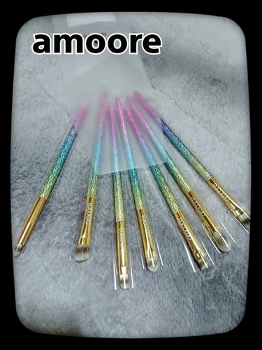 amoore アイシャドウブラシ 7本セット/amoore/メイクブラシを使ったクチコミ（3枚目）