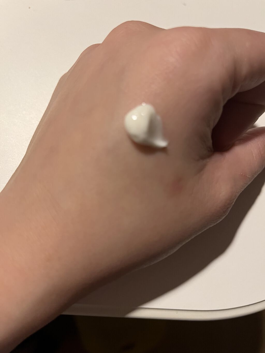 グーテナハト ハンドクリーム ホップ＆バレリアンの香り/クナイプ/ハンドクリームを使ったクチコミ（2枚目）