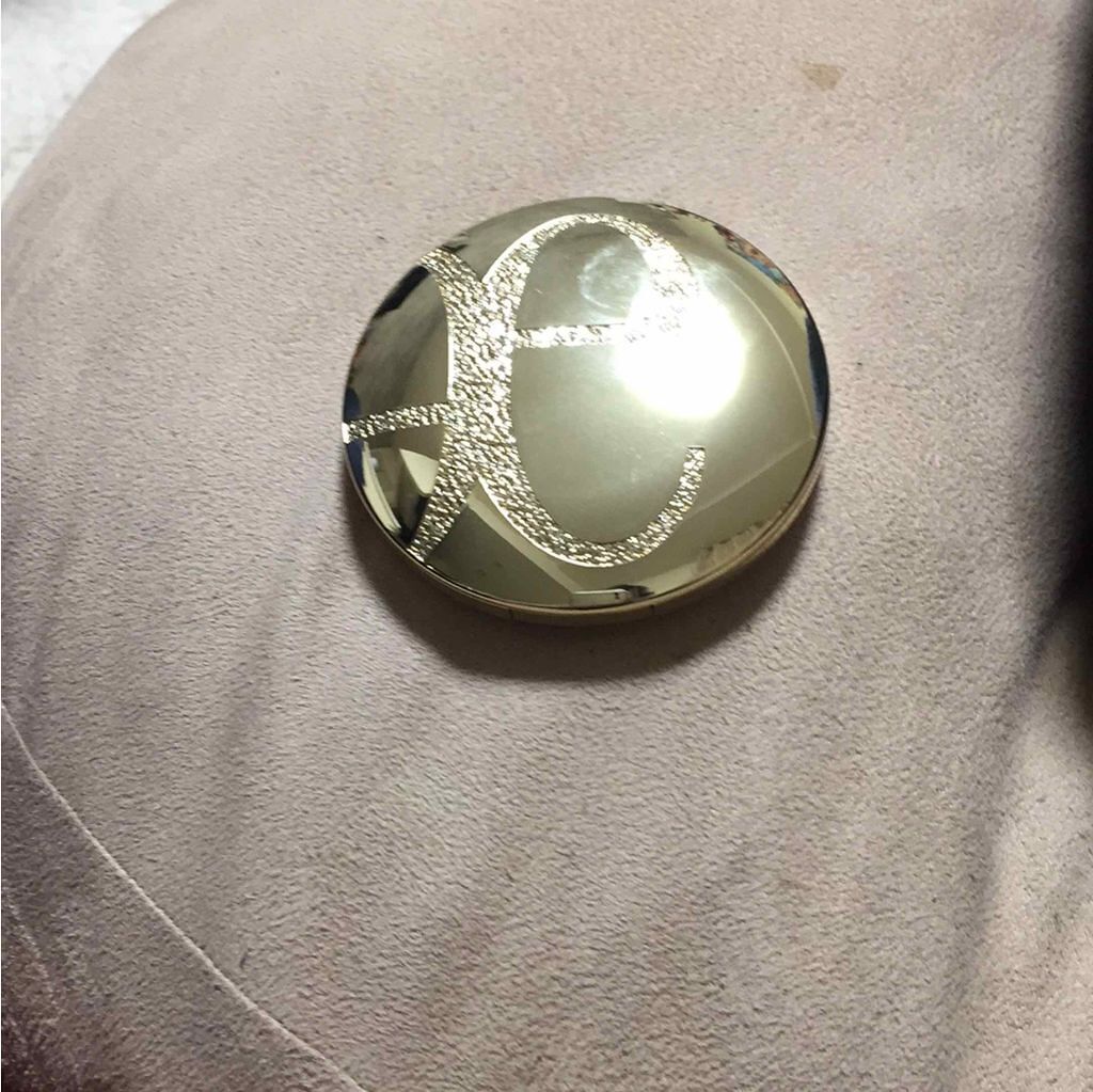 ラ プードル オートニュアンス/Elégance/プレストパウダーを使ったクチコミ（1枚目）