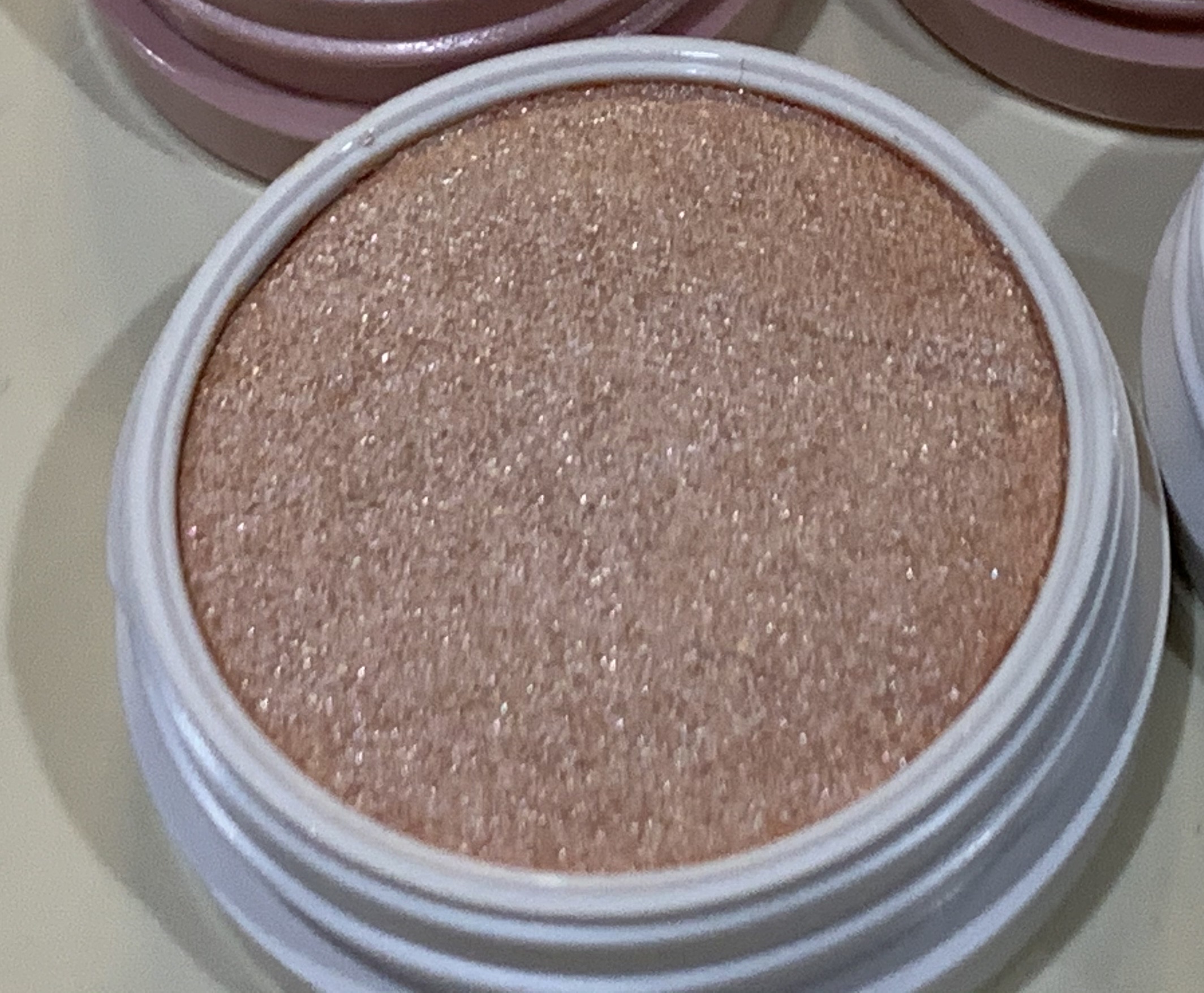 Super Shock Highlighter/ColourPop/パウダーハイライトを使ったクチコミ（1枚目）