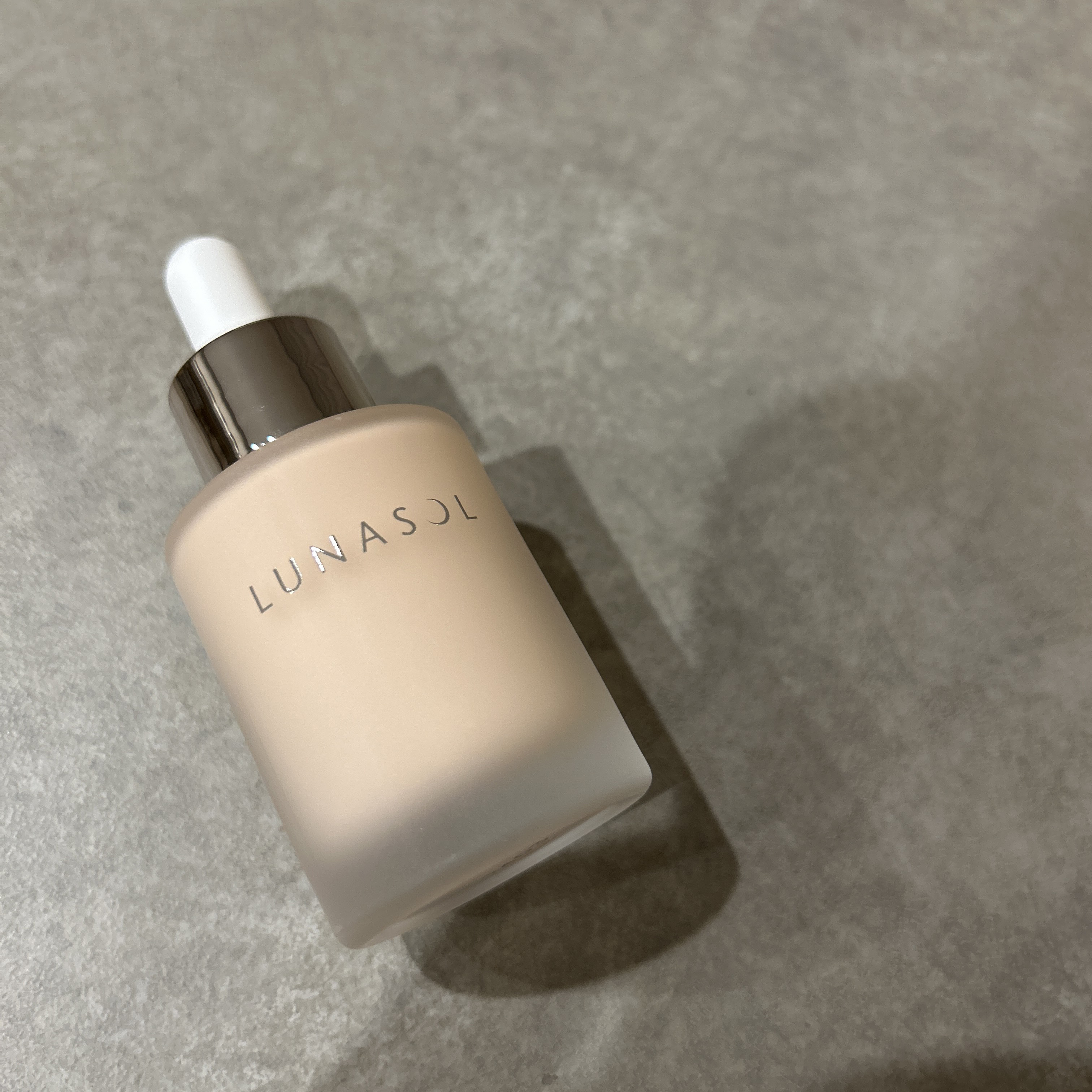 ルナソル カラーオイル セラム/LUNASOL/リキッドファンデーションを使ったクチコミ（3枚目）