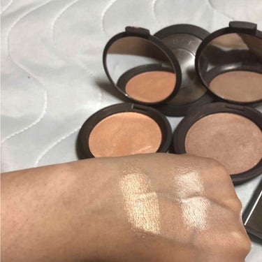 Shimmering Skin Perfector® Pressed Highlighter Mini/BECCA/ハイライトを使ったクチコミ（3枚目）