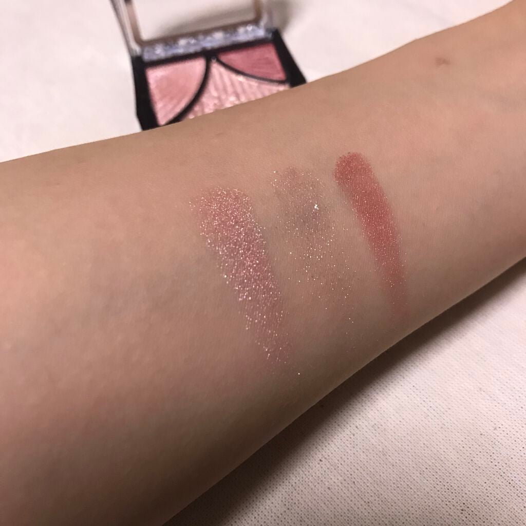 ジューシーピュアアイズ/キャンメイク/アイシャドウパレットを使ったクチコミ(3枚目)