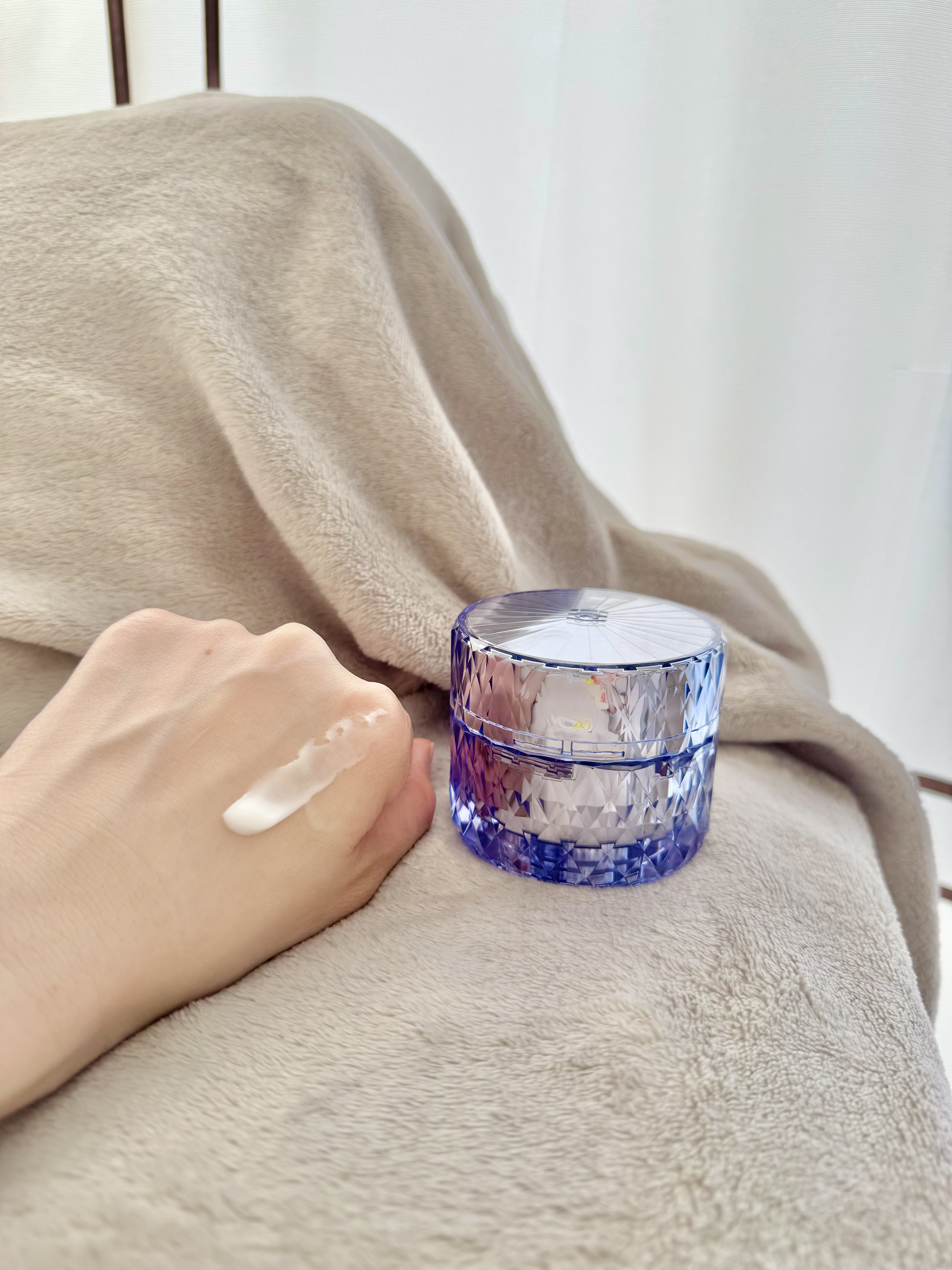 リンクルセラムクリーム/HIKARIMIRAI/フェイスクリームを使ったクチコミ（2枚目）