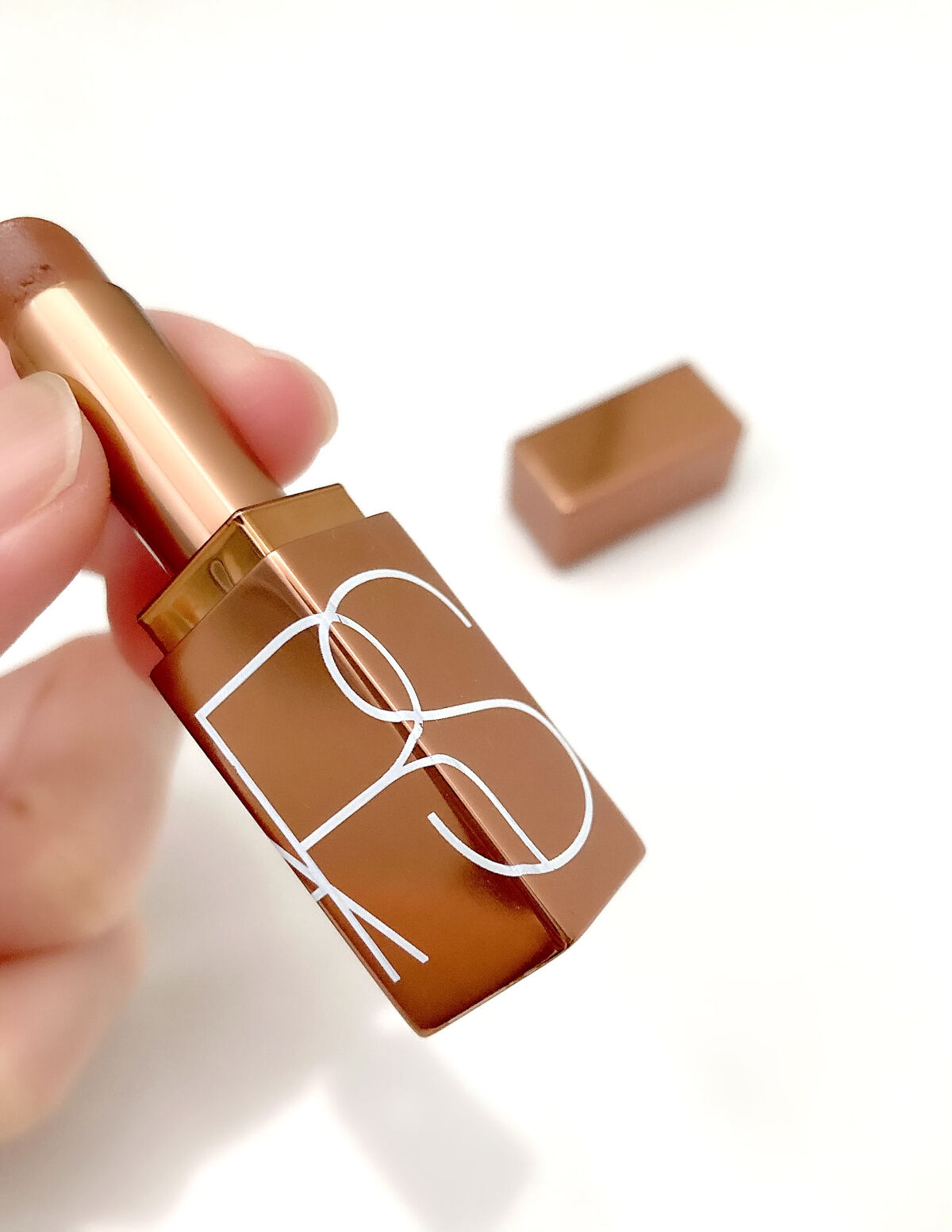 アフターグロー リップバーム 1383/NARS/リップバームを使ったクチコミ（3枚目）