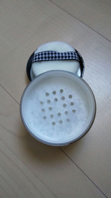 エンリッチングパウダー/チャコット・コスメティクス/ルースパウダーを使ったクチコミ(2枚目)