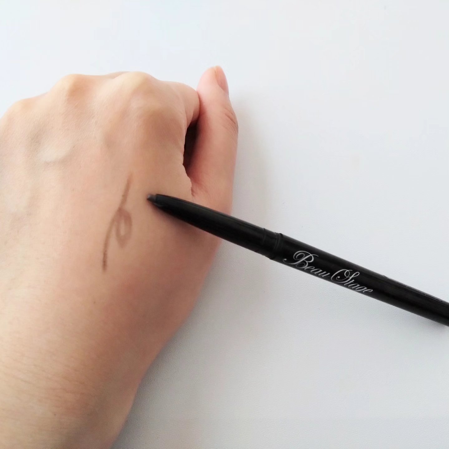 ビューステージ アイブロウペンシル ダークブラウン/ビューステージ コスメティック/アイブロウペンシルを使ったクチコミ（3枚目）