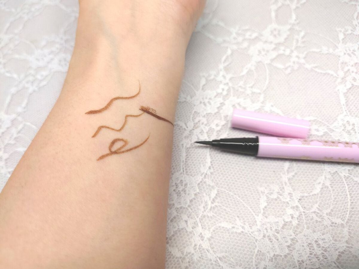 リアルラスティングアイライナー24hWPk /K-パレット/リキッドアイライナーを使ったクチコミ(2枚目)