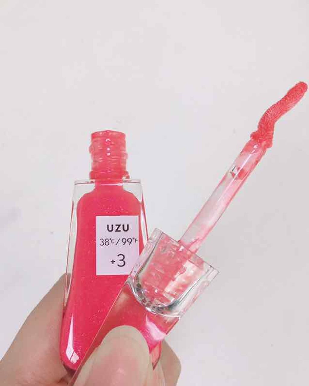 38°C / 99°F リップトリートメント (リップ美容液)/UZU BY FLOWFUSHI/リップケアを使ったクチコミ(2枚目)