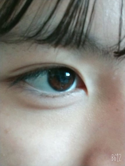 みーちゃん on LIPS 「こんにちはぁ😊みーちゃんです!今回は、私のぷっくり涙袋の作り方..」(4枚目)