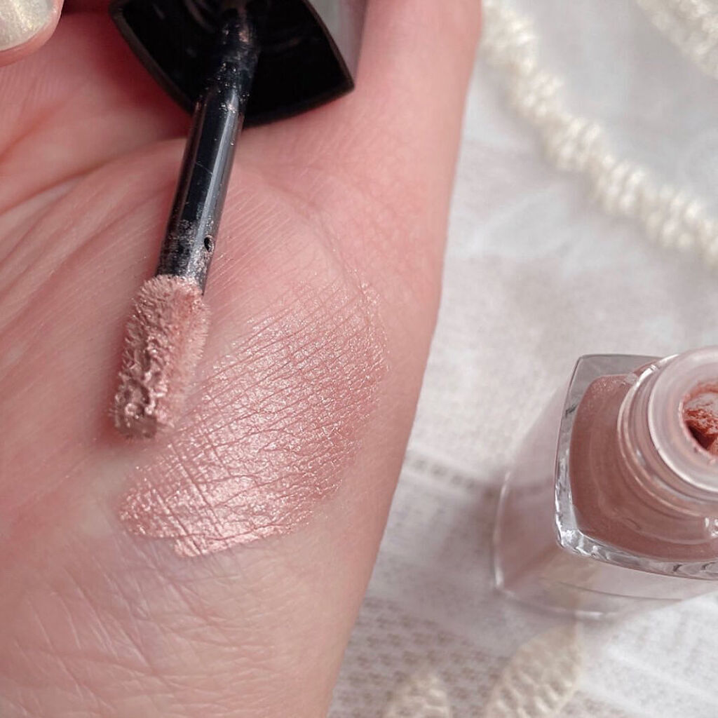 オンブル プルミエール ラック/CHANEL/リキッドアイシャドウを使ったクチコミ（2枚目）