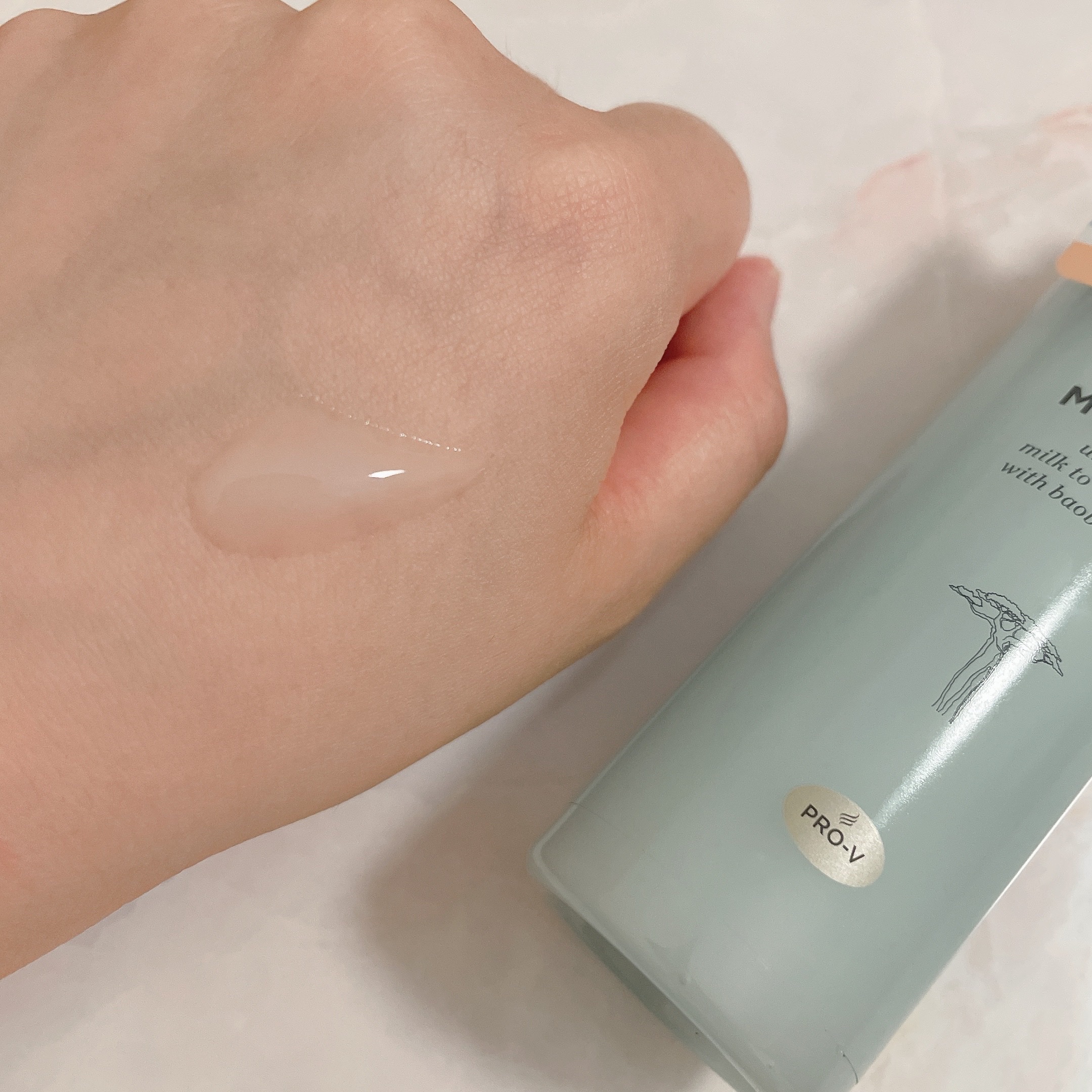 ミラクルズ うるおいブーストミルクウォーターセラム/パンテーン/アウトバストリートメントを使ったクチコミ（2枚目）