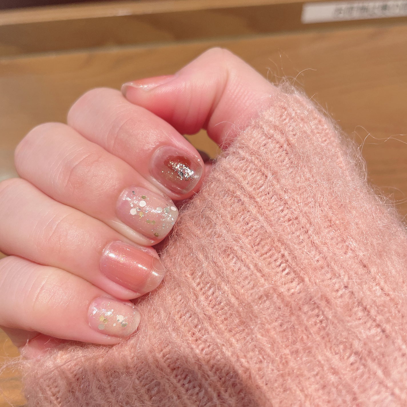 カラフルネイルズ/キャンメイク/マニキュアを使ったクチコミ(2枚目)