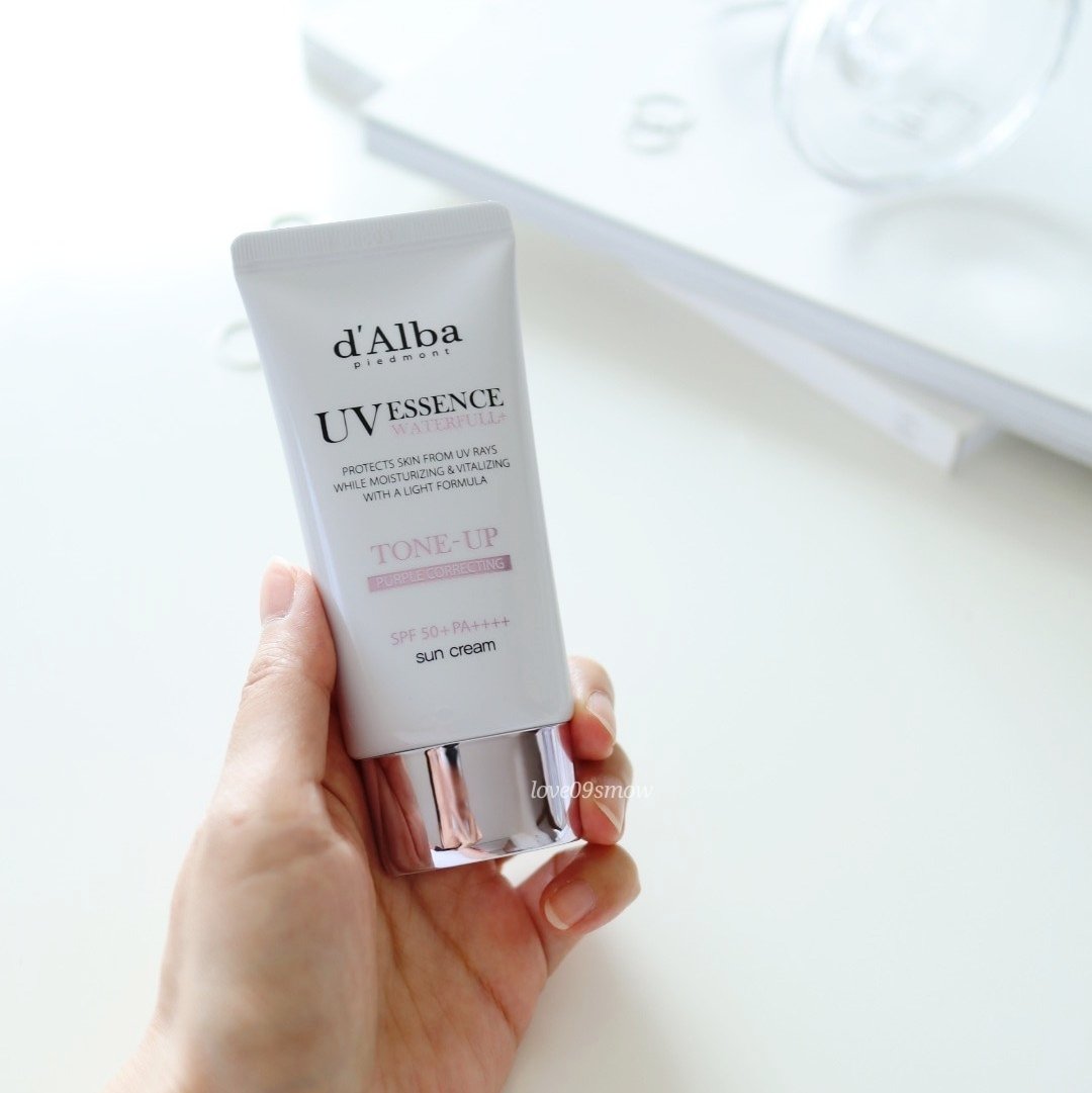 ウォータフルトーンアップサンクリーム/ダルバ/日焼け止めクリームを使ったクチコミ（2枚目）