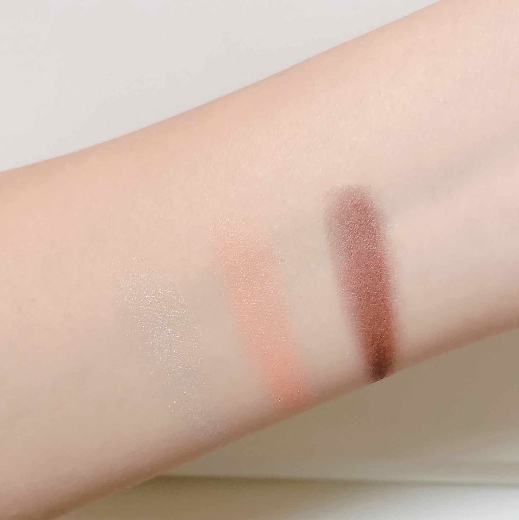 トーンアップアイシャドウ/CEZANNE/アイシャドウパレットを使ったクチコミ(3枚目)