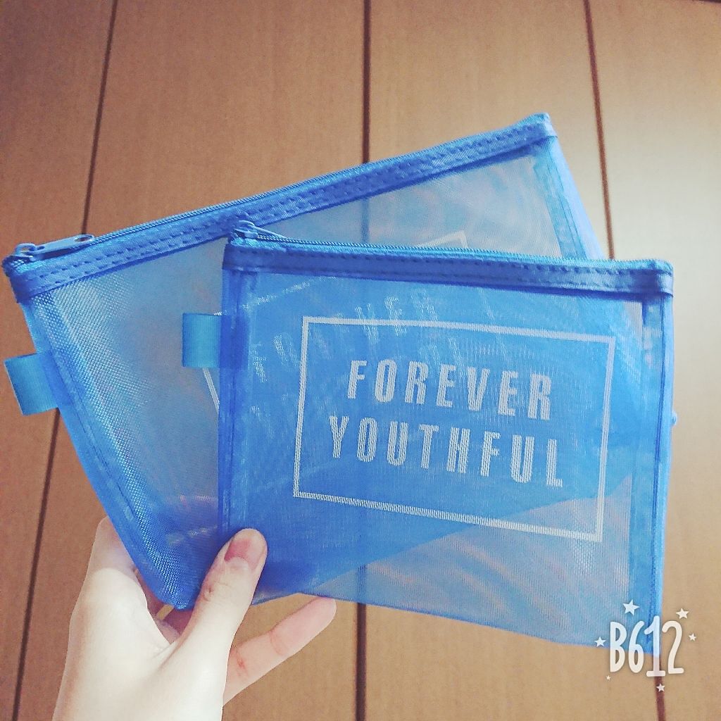 すんす on LIPS 「《¥100+税》×2#百均#レモン#フラットポーチ#フリーケー..」(1枚目)