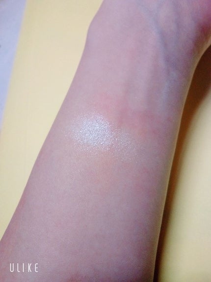 パールグロウハイライト/CEZANNE/パウダーハイライトを使ったクチコミ(2枚目)