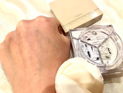 トリニタス グロウ パウダー/Visée/ルースパウダーを使ったクチコミ(3枚目)