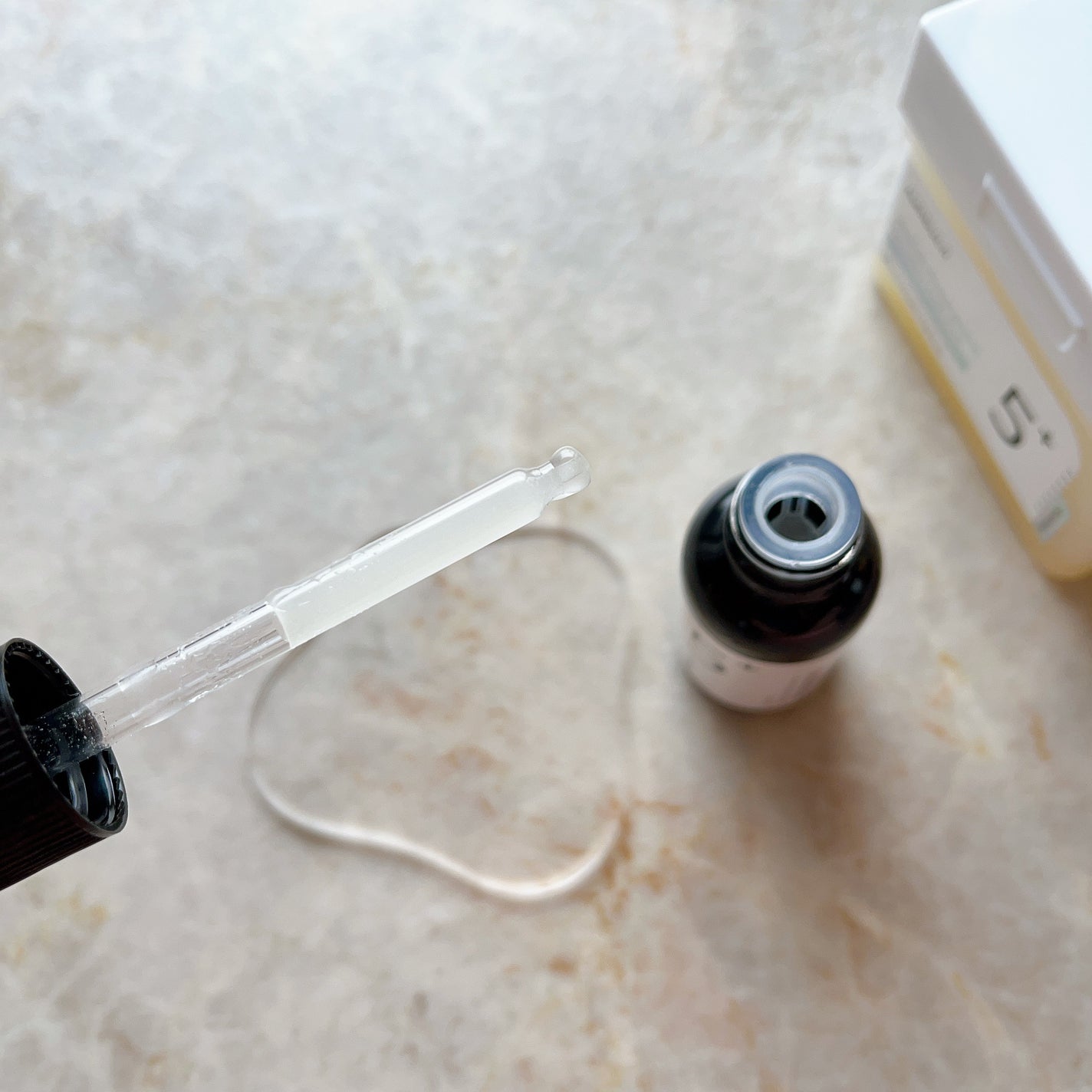 5番 白玉グルタチオンC美容液/numbuzin/美容液を使ったクチコミ(6枚目)