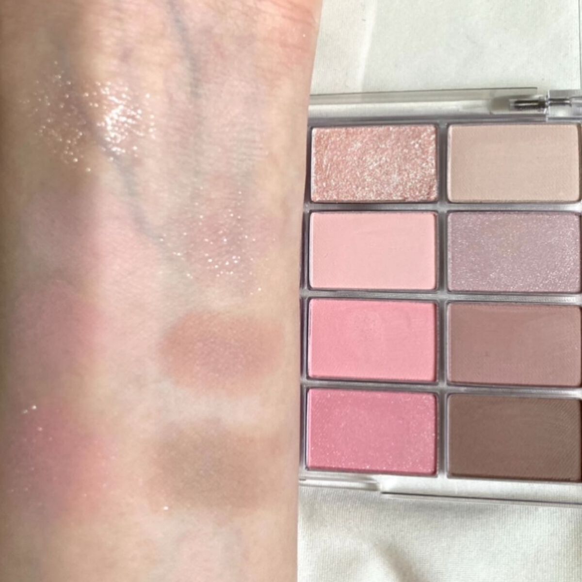 ソフトブラーリングアイパレット/wakemake/アイシャドウパレットを使ったクチコミ(4枚目)