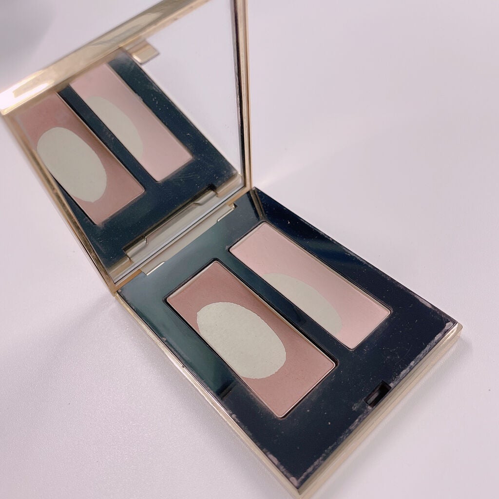 クチュールコントゥーリング/YVES SAINT LAURENT BEAUTE/プレストパウダーを使ったクチコミ(2枚目)