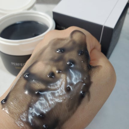 パーフェクトワンフォーカス スムースクレンジングバーム ディープブラック/PERFECT ONE FOCUS/クレンジングバームを使ったクチコミ(3枚目)