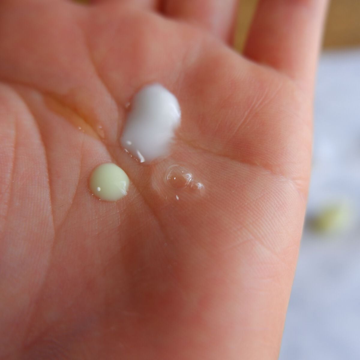 ゴハン シナジー ブースター/COSMEDON/オールインワン化粧品を使ったクチコミ(3枚目)