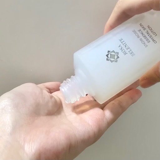 ロサ アンバー クリスタル スノー クリーム/ROSA FAYRE/フェイスクリームを使ったクチコミ（3枚目）