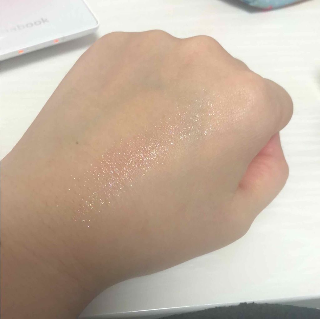 プリズム エアー シャドウ/CLIO/単色アイシャドウを使ったクチコミ（2枚目）