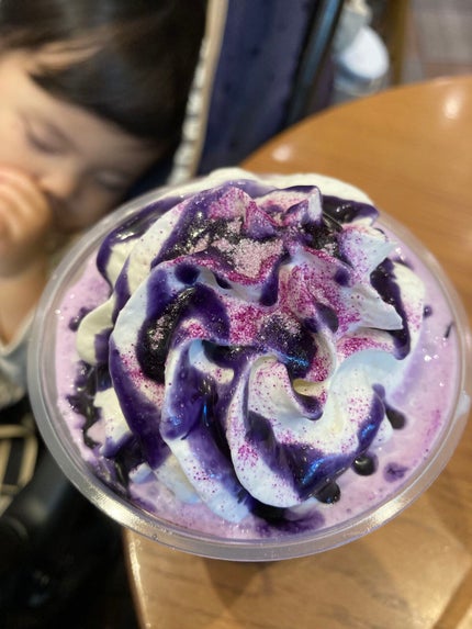 れゃん on LIPS 「※美容に関係ないですが、、、スタバの限定のみました。めっちゃあ..」(1枚目)