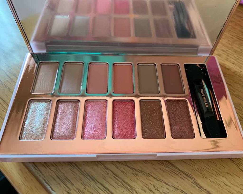 バレンタインボックス/VAVI MELLO/アイシャドウパレットを使ったクチコミ(2枚目)