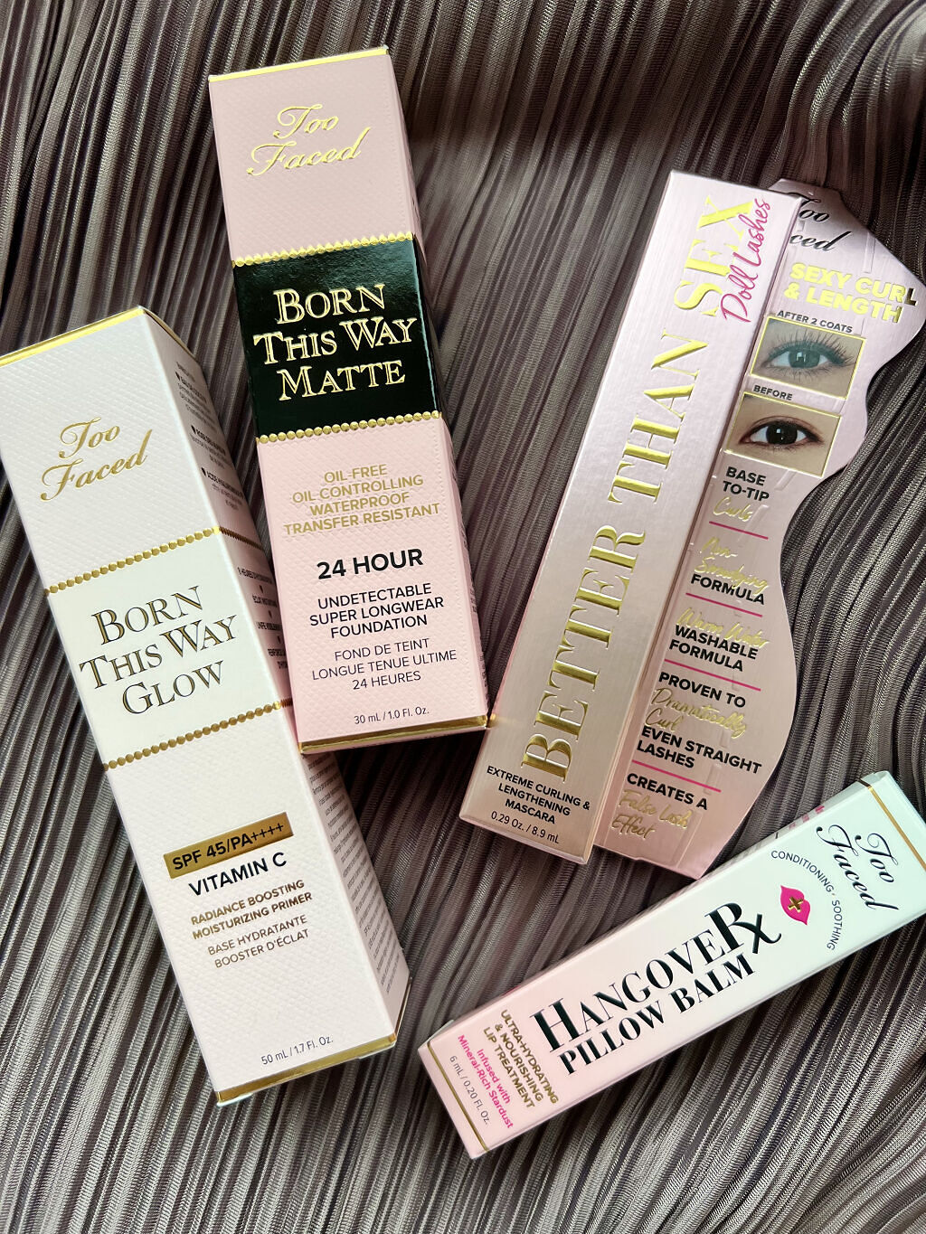 ～トゥー フェイスド ハングオーバー～ ピロー バーム リップ トリートメント/Too Faced/リップ美容液を使ったクチコミ（1枚目）