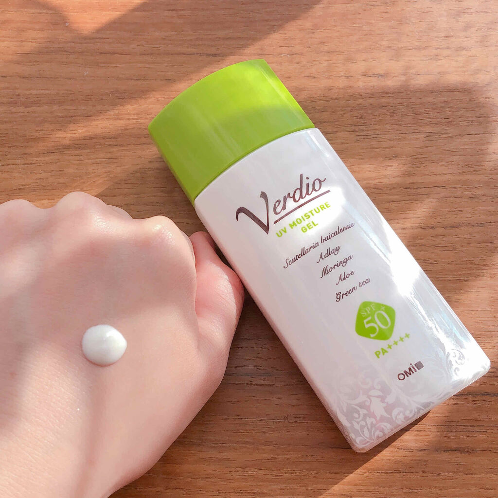 メンターム ベルディオ UV モイスチャーエッセンス Nのクチコミ「SPF50+PA++++なのに
敏感肌でも使えて
紫外線、花粉、PM2.5から
肌を守ってくれ.....」（2枚目）