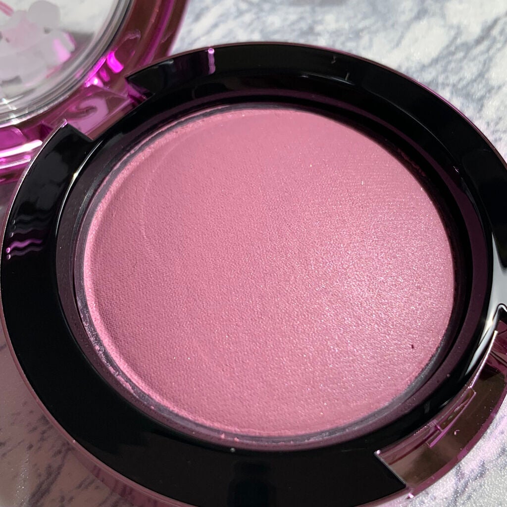 グロー プレイ ブラッシュ WILD CHERRY COLLECTION/M・A・C/パウダーチークを使ったクチコミ(3枚目)