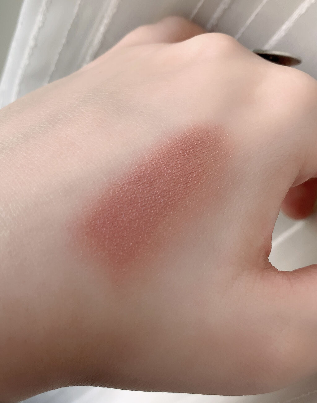 アディクション ザ アイシャドウ スパークル/ADDICTION/単色アイシャドウを使ったクチコミ（2枚目）