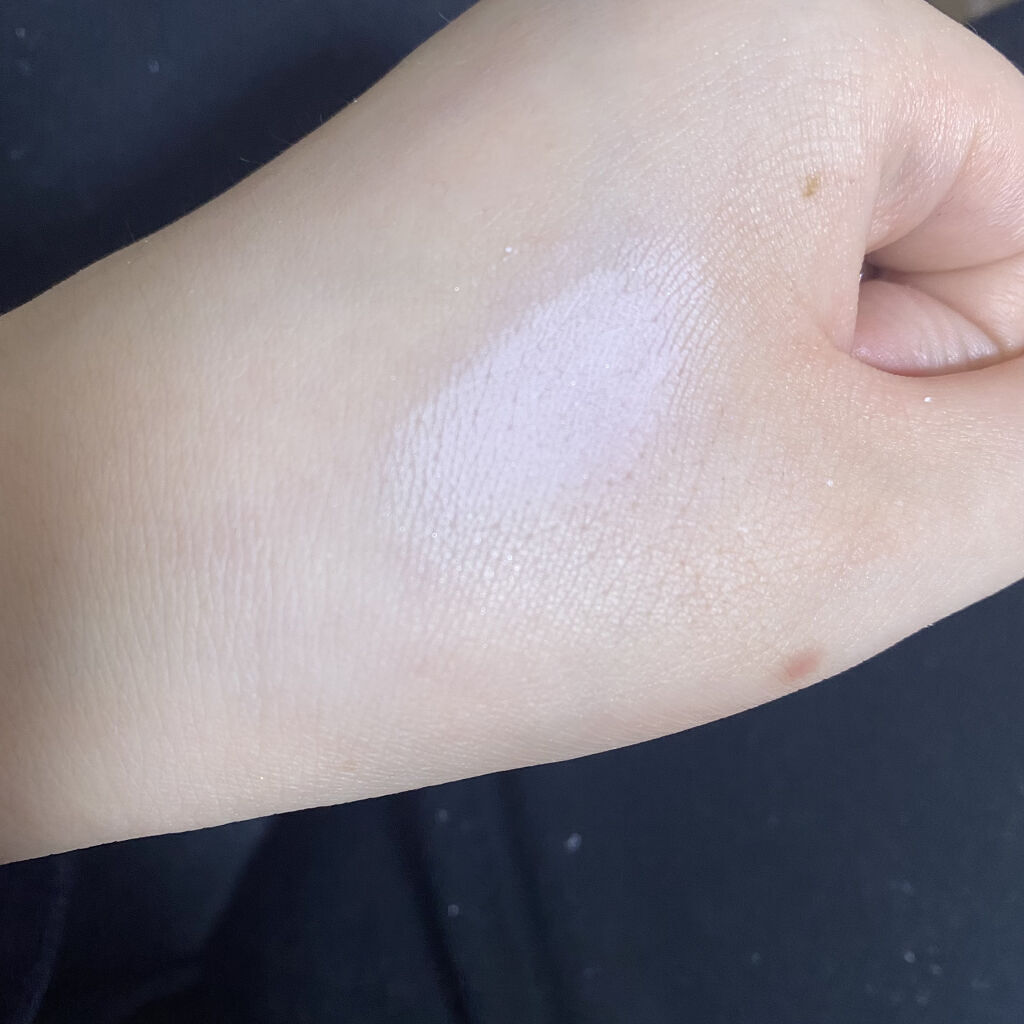 ミネラルUVパウダー ペールラベンダー(LEE IZUMIDA限定デザイン)/エトヴォス/ルースパウダーを使ったクチコミ（3枚目）