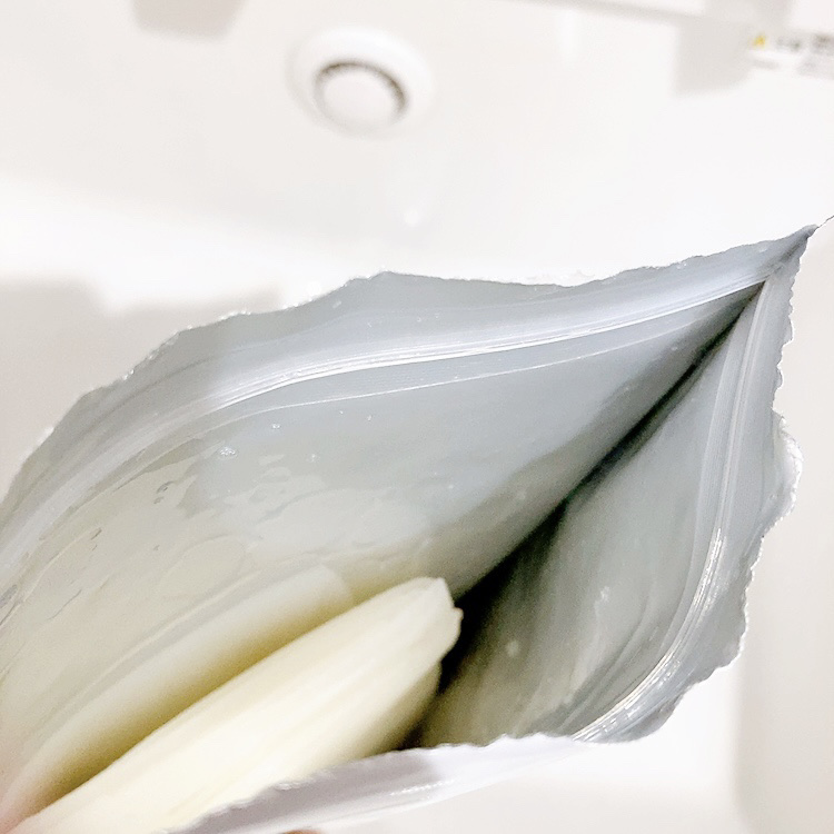 シートマスク VC100＋レチノール/CICIBELLA/シートマスク・パックを使ったクチコミ（3枚目）