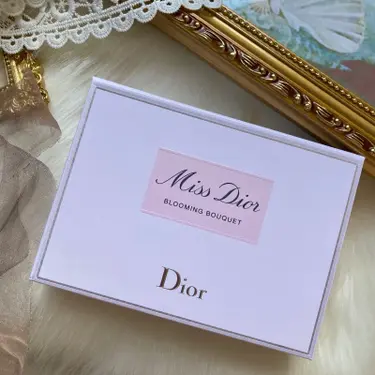 Dior Beauty Lovers on LIPS 「パリの美しいチュイルリーガーデンからインスパイアされ、アラベス..」（4枚目）
