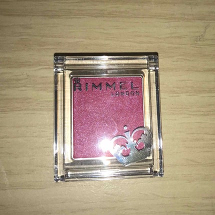 プリズム パウダーアイカラー/リンメル ロンドン/単色アイシャドウを使ったクチコミ(2枚目)