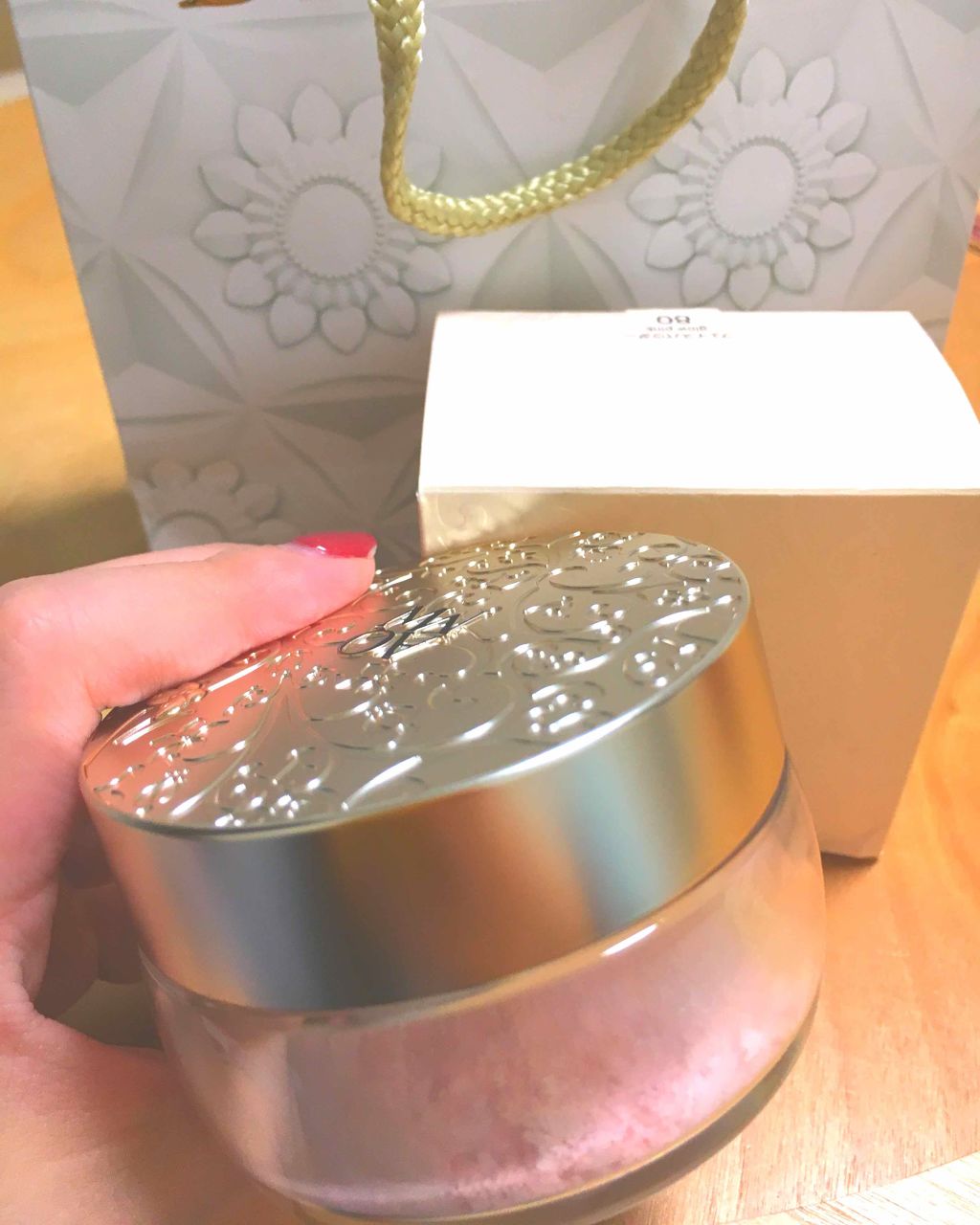 AQ MW フェイスパウダー/DECORTÉ/ルースパウダーを使ったクチコミ（2枚目）