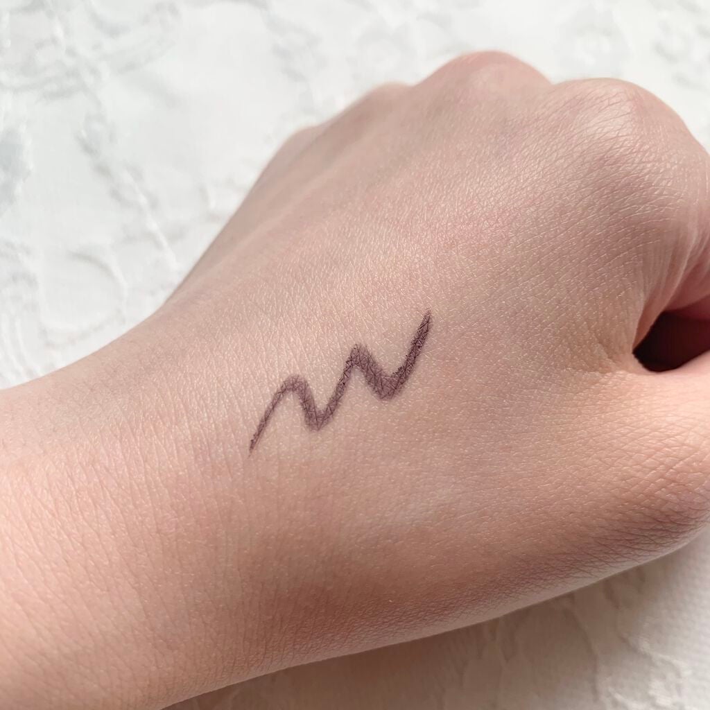 「密着アイライナー」クリームペンシル/デジャヴュ/ペンシルアイライナーを使ったクチコミ(5枚目)