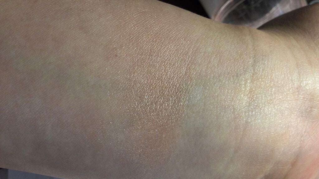 ドレープド シマーグロウ/excel/パウダーハイライトを使ったクチコミ(3枚目)